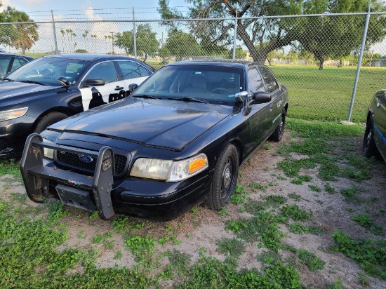 2008 Ford Crown Victoria Passenger Car, VIN # 2FAFP71V78X139022