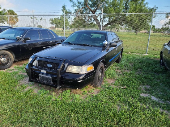 2009 Ford Crown Victoria Passenger Car, VIN # 2FAFP71W39X104679