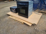 Lot w/Stove & Microwave