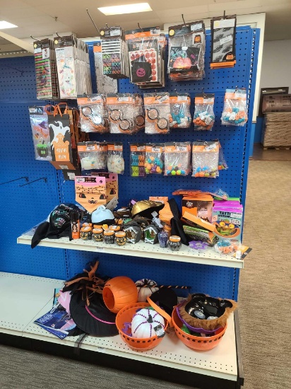 Lot w/Halloween Decor & Party Favors(Rack Not Included)
