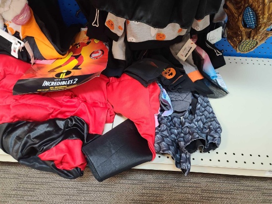 Lot w/Halloween Costumes(Rack Not Included)
