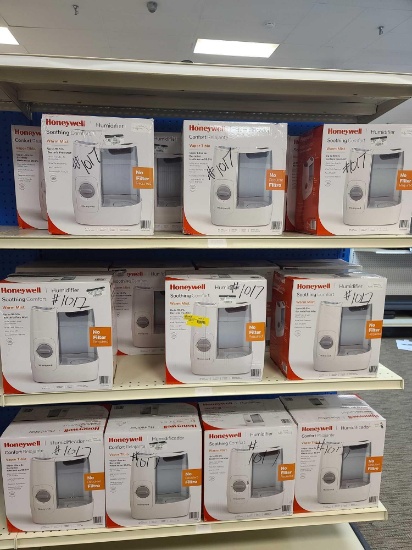 Lot w/Humidifiers(Rack Not Included)