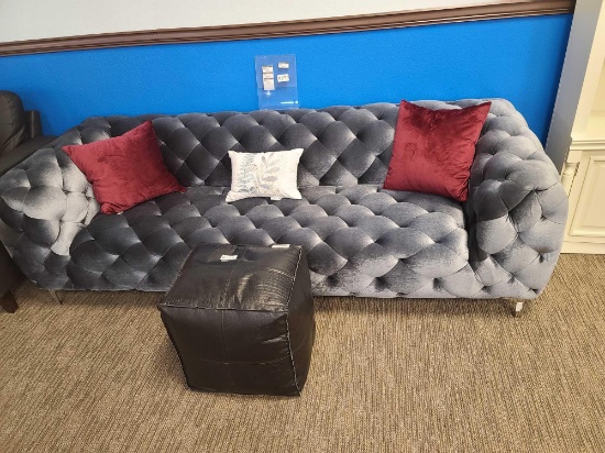 Kamden Chesterfield Sofa