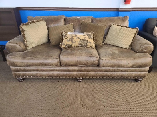 Claremore Sofa