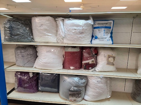 Lot w/Comforters(Rack Not Included)
