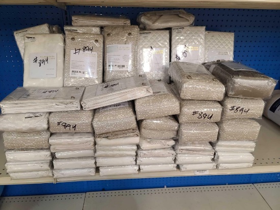 Lot w/Pillow Shams(Rack Not Included)