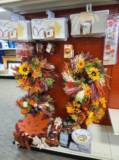 Lot w/Fall Decorations(Rack Not Included)
