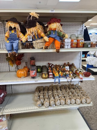 Lot w/Candles & Fall Decor Items(Rack Not Included)