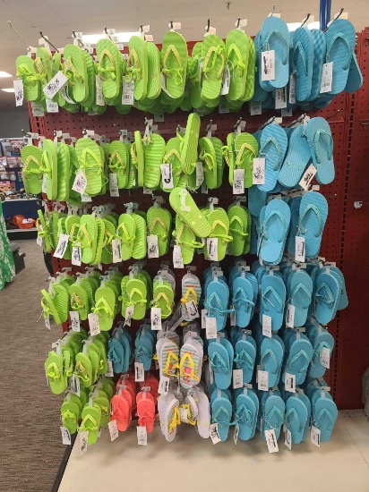 Lot w/Sandals(Rack Not Included)