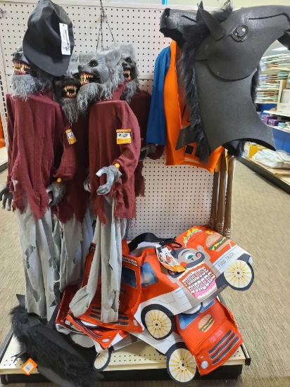 Group of Hanging Wall Decorations(Rack Not Included)