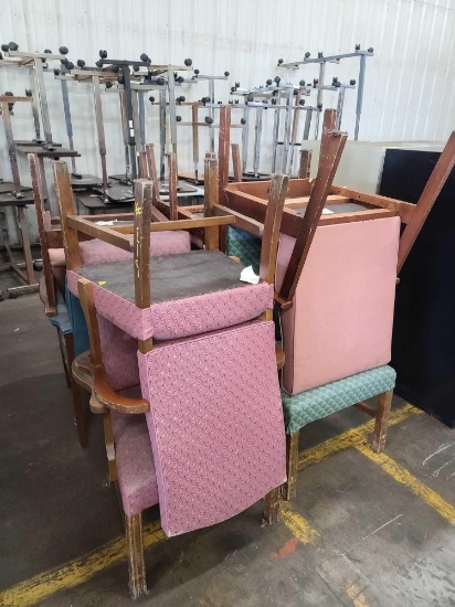 lot w/Chairs