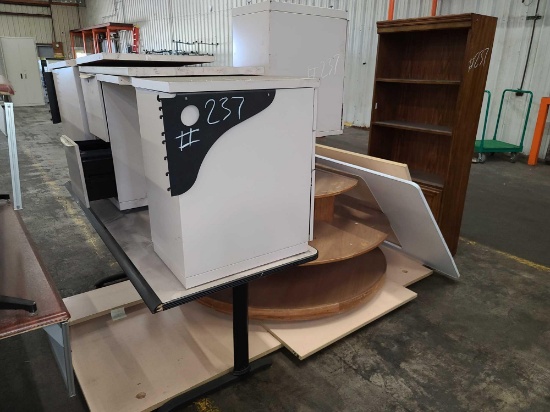 Lot w/Shelves & Shelving Displays