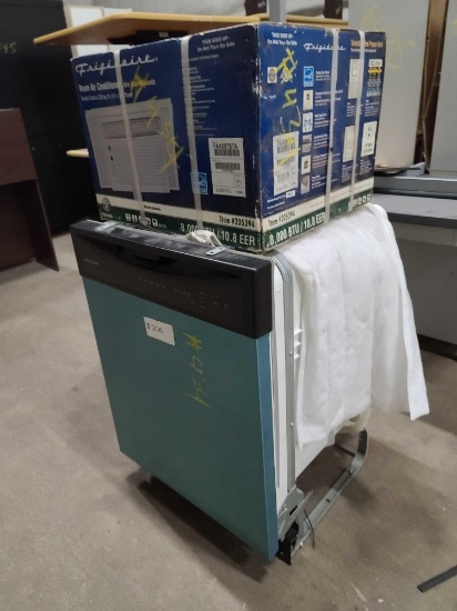 Lot w/Frigidaire Washer & Frigidaire Window Unit 8,000 BTU