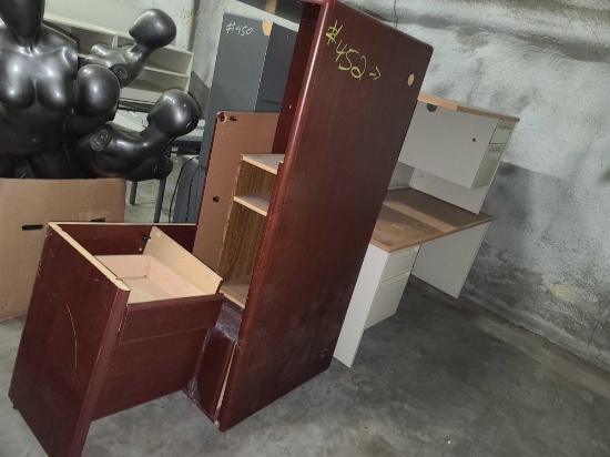 Lot w/Desks