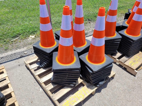 (50) Great Bear New Safety Traffic Cones