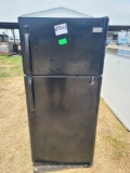 Frigidaire 2 door Refrigerator