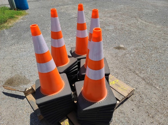 (50) Great Bear New Safety Traffic Cones
