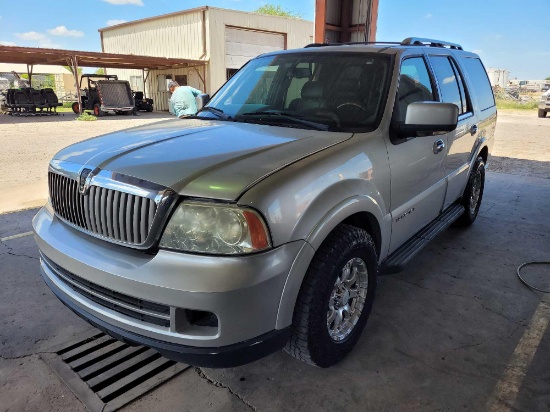2006 Lincoln Navigator Multipurpose Vehicle (MPV), VIN # 5LMFU27516LJ14889
