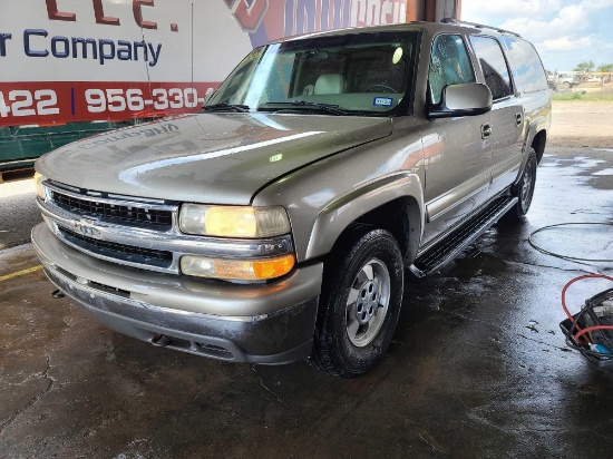 2001 Chevrolet Suburban Multipurpose Vehicle (MPV), VIN # 3GNEC16T71G244723