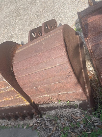Case Backhoe Bucket