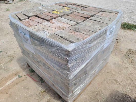 Pallet of (480) Bricks