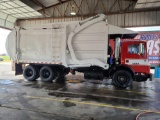 2000 Mack MR688S Truck, VIN # 1M2K195C9YM015271