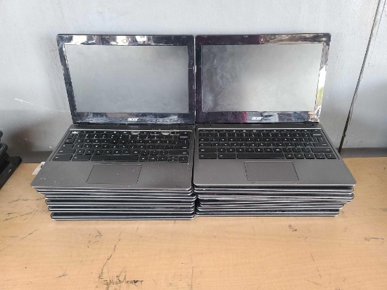 (12) Acer Chromebooks