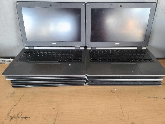 (8) Acer Chromebooks