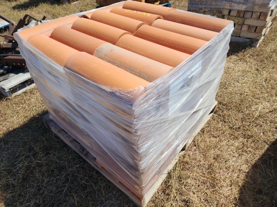 Pallet of Clay Tile for Roofing