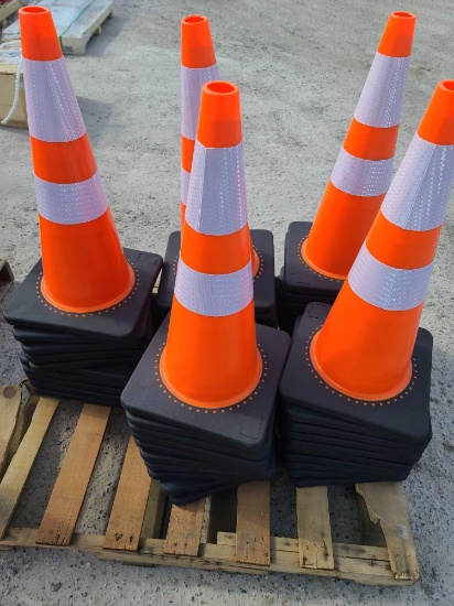 Unused 2022 (50) Safety Highway Cones