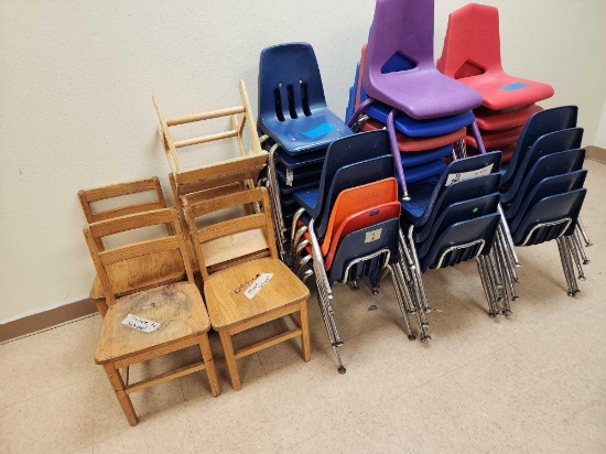 Group of Small Student Chairs (Plastic, Wood)