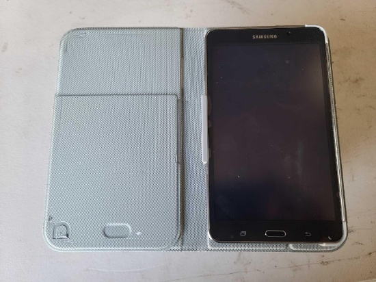 (9) Samsung CE0168 Tablets