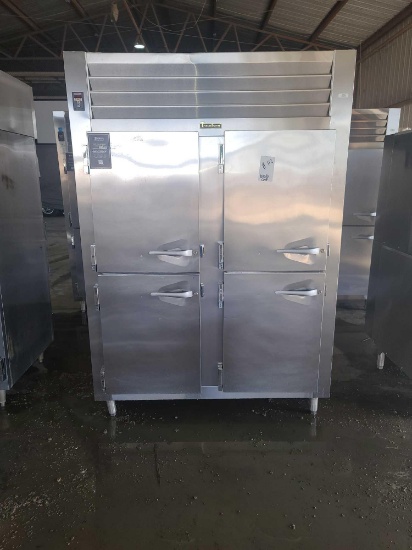 Traulsen AHT232WPUT-HHS 4-Door Commercial Refrigerator