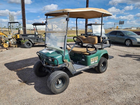 EZ-Go ST Sport 2+2 Golf Cart
