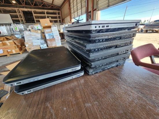 (8) Variety of Laptops (HP, Dell) (NO DESK)