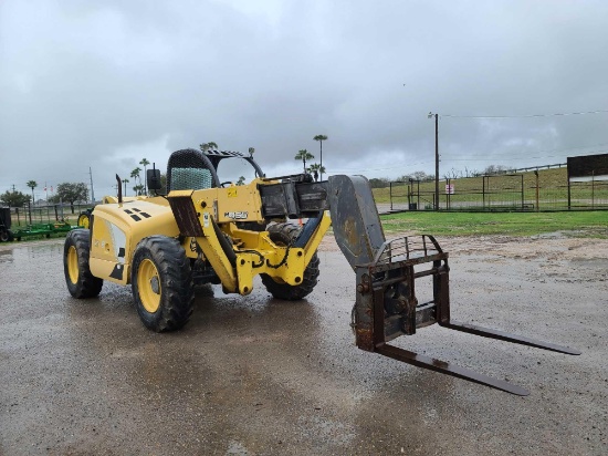 New Holland M459 Telehandler