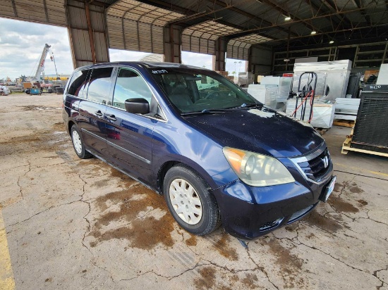 2008 Honda Odyssey Van, VIN # 5FNRL38258B052226