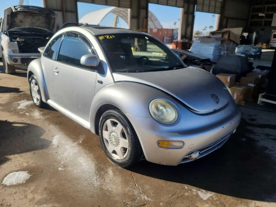 2000 Volkswagen New Beetle Passenger Car, VIN # 3VWCD21C0YM465714