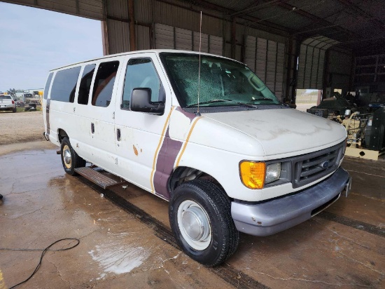 2005 Ford Econoline Wagon Van, VIN # 1FBSS31L45HA75469