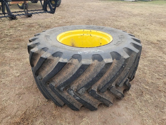 BKT 30.5L-32 Tire w/Rim