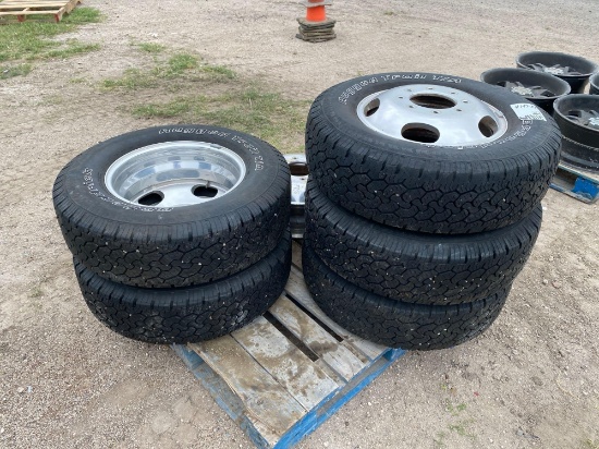 (5) BF Goodrich Tires w/Wheels Size LT 245/75R17