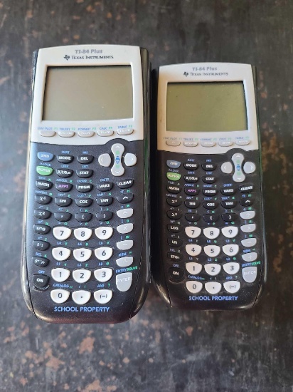 (11) TI-84 Plus Texas Instruments Calculators