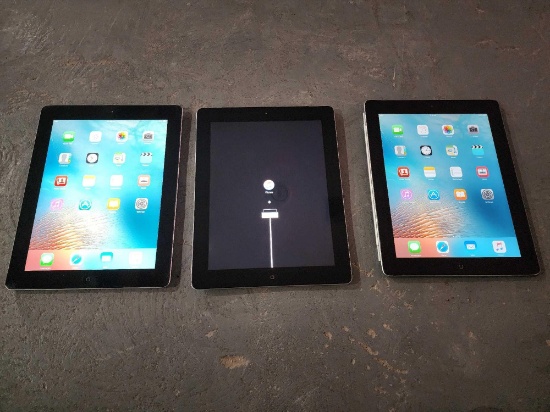 (3) Apple iPads with Cords