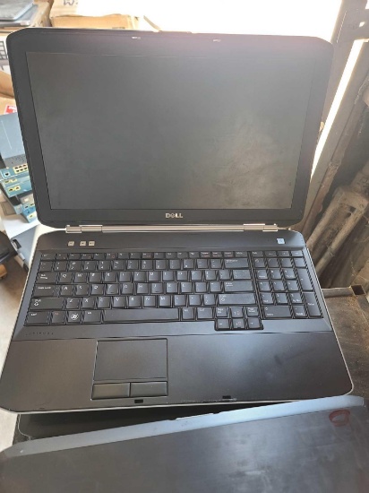 (14) Dell Latitude Laptops