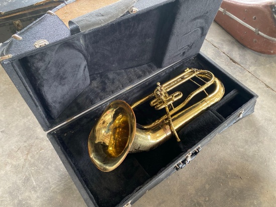(1) Baritone Horn w/ Carry Case