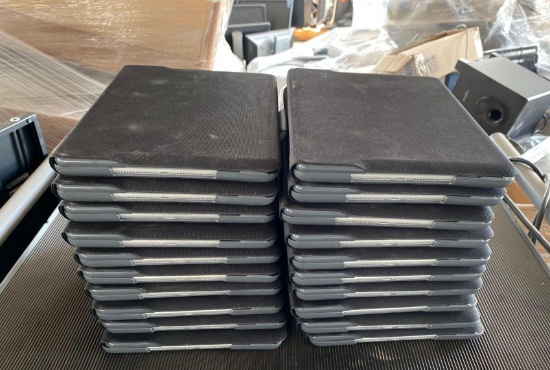 (20) Apple iPads w/Keyboard Case Cover