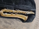 (1) Saxophone w/ Carry Case
