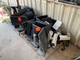 Group of Dell Desktop Computers, (3) Security Cameras on 2 Pallets