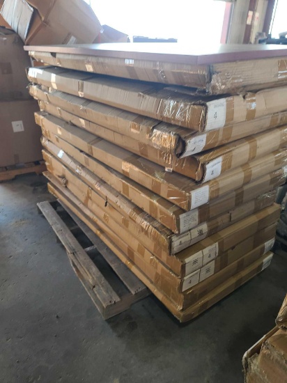 (1) Pallet w/Unassembled Office Desks...(Might Be Missing Screws)