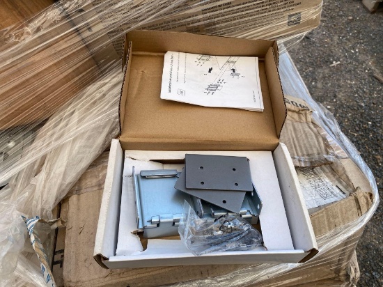 (1) Pallet w/ Epson Short Throw Projector Wall Mounts in Boxes